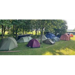 Overnat p vores hyggelige telt- og shelterplads